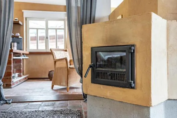 Im Preisgekroenten Denkmal *